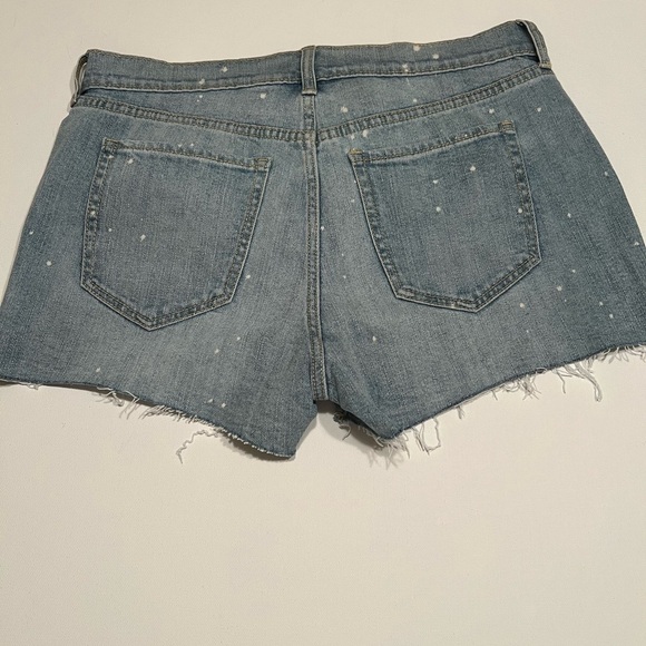 EUC Old Navy Splatter BF Denim cutoff shorts size 6 (R) - Picture 6 of 6